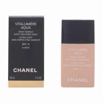 Fluid Makeup Basis Vitalumière Aqua Chanel